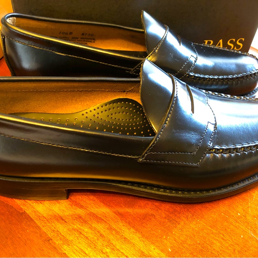 Black Bass Weeguns Men’s Penny Loafers size 10.5 excellent condition